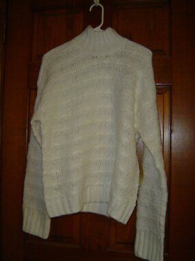 Ivory St. John's Bay sweater, size small